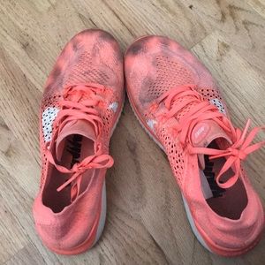 Nike Free RN Flyknit Size 9 Pink/White